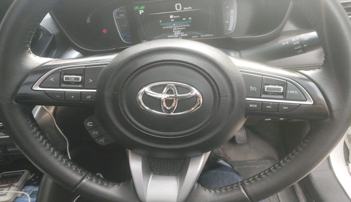 2025 Toyota URBAN CRUISER HYRYDER V HYBRID, Hybrid, Automatic, 18,189 km, interior