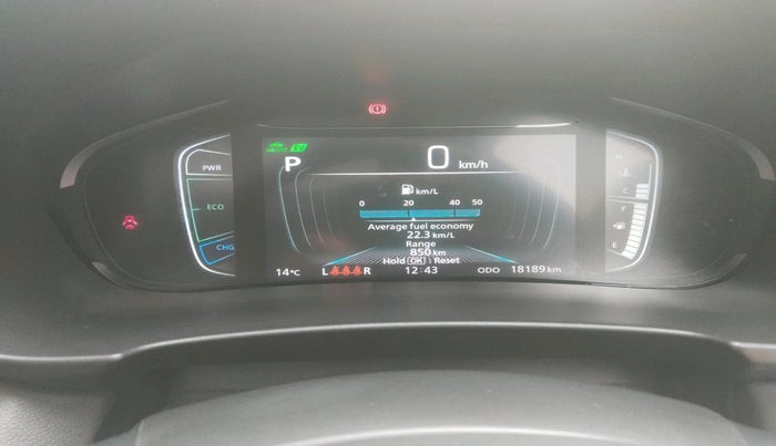 2025 Toyota URBAN CRUISER HYRYDER V HYBRID, Hybrid, Automatic, 18,189 km, interior