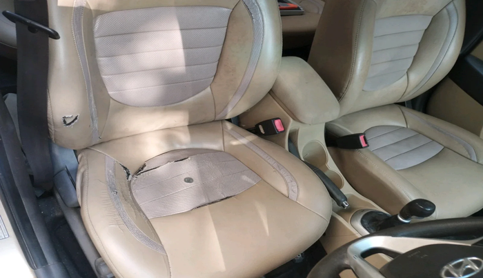 2011 Hyundai Verna FLUIDIC 1.6 VTVT EX, Petrol, Manual, 1,27,118 km, interior