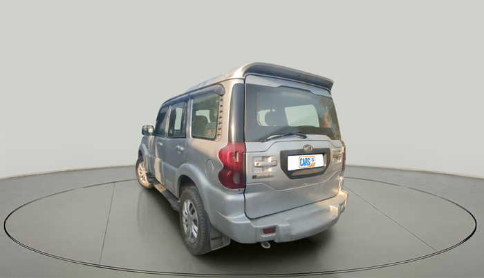 2016 Mahindra Scorpio S6 PLUS, Diesel, Manual, 13,780 km, exterior