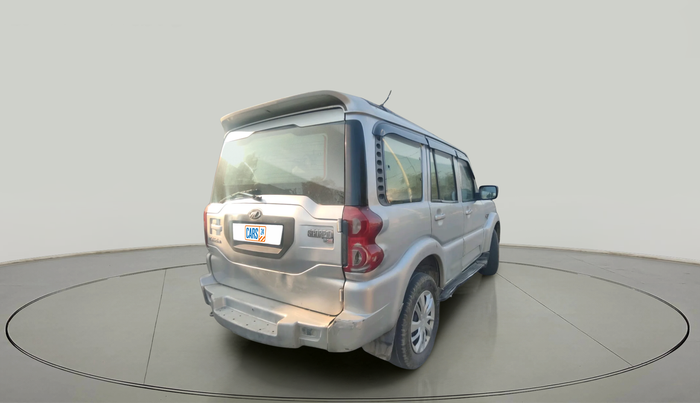 2016 Mahindra Scorpio S6 PLUS, Diesel, Manual, 13,780 km, exterior