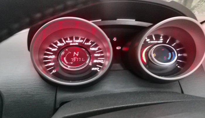 2014 Mahindra XUV500 W8, Diesel, Manual, 79,771 km, interior