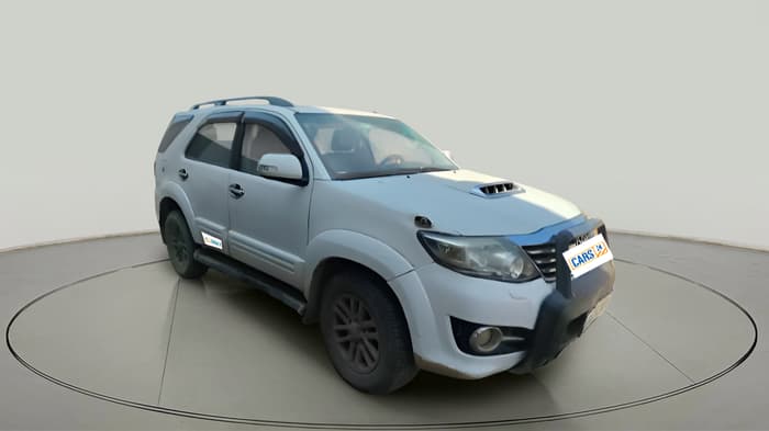 2016 Toyota Fortuner 3.0 4X4 AT, Diesel, Automatic, 2,91,929 km, exterior