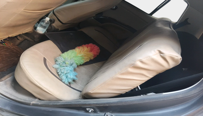 2011 Hyundai i10 MAGNA 1.2, CNG, Manual, 1,43,700 km, interior