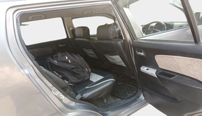 2013 Maruti Wagon R 1.0 VXI, Petrol, Manual, 64,934 km, interior