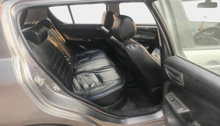 2017 Maruti Swift LXI (O), Petrol, Manual, 1,32,965 km, interior