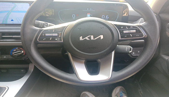 2024 KIA SELTOS  HTE 1.5 PETROL MT, Petrol, Manual, 8,127 km, interior