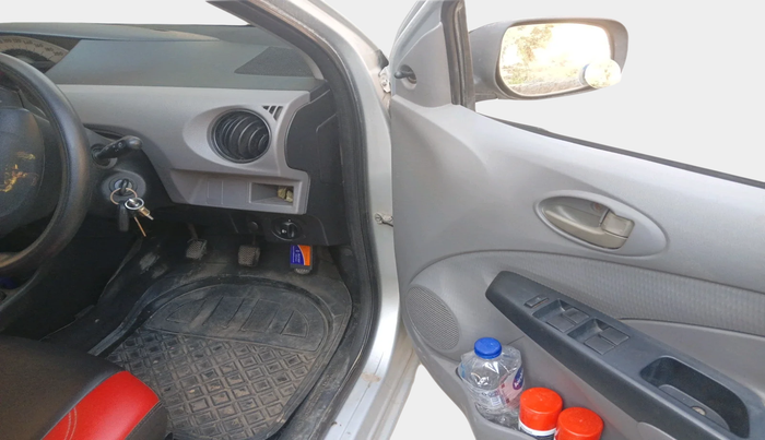 2011 Toyota Etios G, Petrol, Manual, 44,227 km, interior