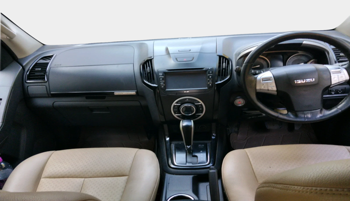 2017 ISUZU MU-X 4x2 AT, Diesel, Automatic, 1,98,239 km, interior