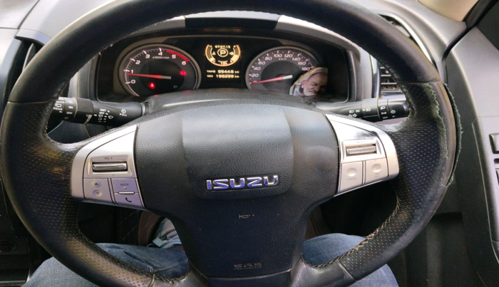 2017 ISUZU MU-X 4x2 AT, Diesel, Automatic, 1,98,239 km, interior