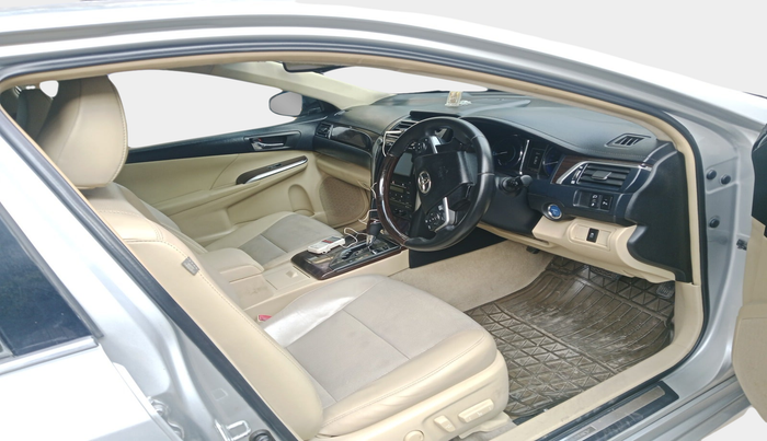 2016 Toyota Camry HYBRID, Hybrid, Automatic, 1,21,305 km, interior