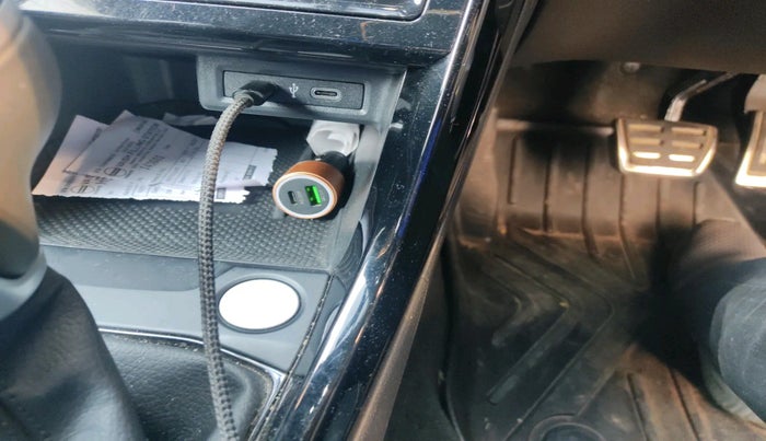 2025 Volkswagen TAIGUN GT Line 1.0L TSI AT, Petrol, Automatic, 11,105 km, interior