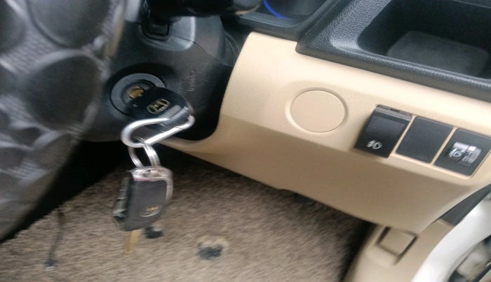 2016 Honda Amaze 1.5L I-DTEC S, Diesel, Manual, 1,80,247 km, interior