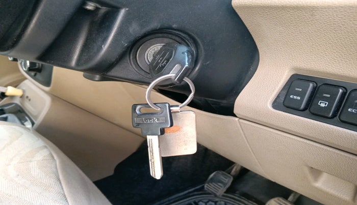 2016 Mahindra TUV300 T8, Diesel, Manual, 44,988 km, interior