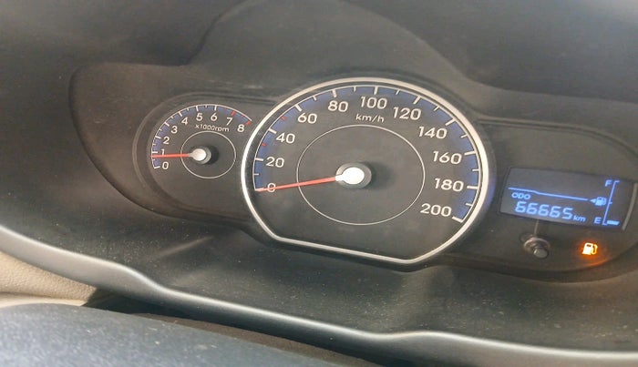 2013 Hyundai i10 MAGNA 1.2, Petrol, Manual, 66,665 km, interior