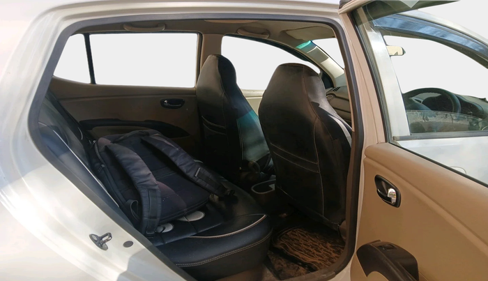 2013 Hyundai i10 MAGNA 1.2, Petrol, Manual, 66,665 km, interior