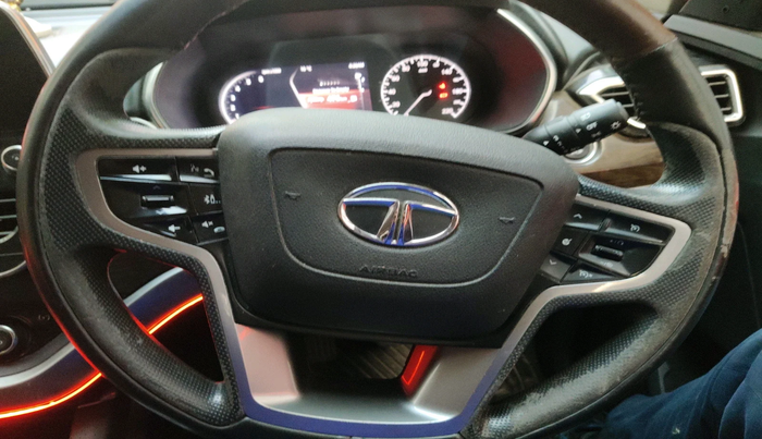 2019 Tata Harrier XZ 2.0L, Diesel, Manual, 82,195 km, interior