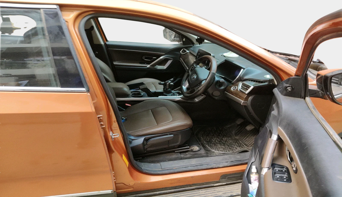 2019 Tata Harrier XZ 2.0L, Diesel, Manual, 82,195 km, interior