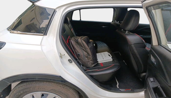 2024 Maruti Swift VXI, Petrol, Manual, 5,077 km, interior