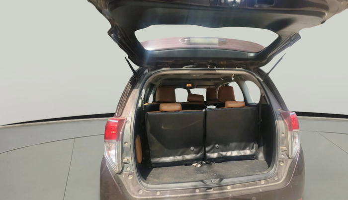 2017 Toyota Innova Crysta 2.4 VX 8 STR, Diesel, Manual, 87,575 km, exterior