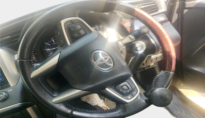 2017 Toyota Innova Crysta 2.4 VX 8 STR, Diesel, Manual, 87,575 km, interior