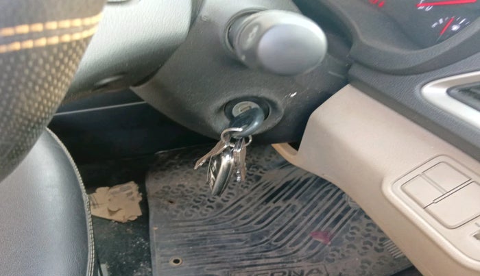 2018 Hyundai Verna 1.4 E PETROL, Petrol, Manual, 24,829 km, interior