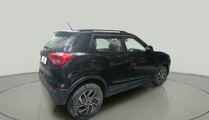 2023 Mahindra XUV300 W8 (O) 1.2 PETROL, Petrol, Manual, 20,964 km, exterior