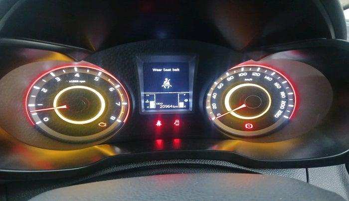 2023 Mahindra XUV300 W8 (O) 1.2 PETROL, Petrol, Manual, 20,964 km, interior