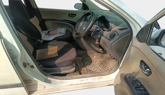 2011 Hyundai i10 MAGNA 1.2, Petrol, Manual, 82,072 km, interior