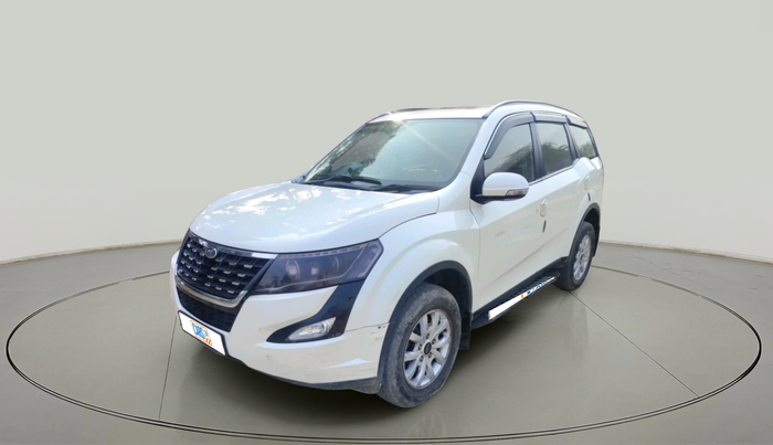 2021 Mahindra XUV500 W9, Diesel, Manual, 88,579 km, exterior