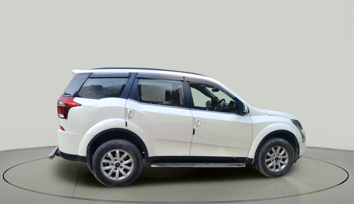 2021 Mahindra XUV500 W9, Diesel, Manual, 88,579 km, exterior