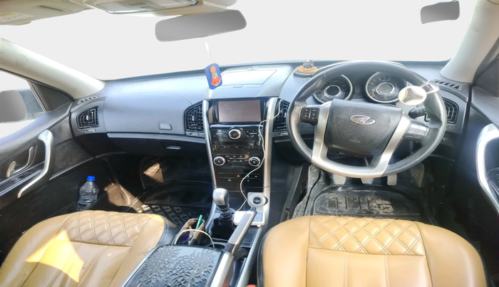 2021 Mahindra XUV500 W9, Diesel, Manual, 88,579 km, interior