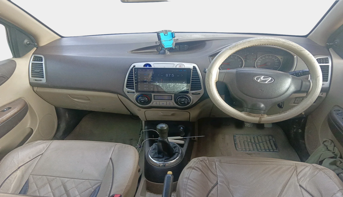 2011 Hyundai i20 MAGNA 1.2, Petrol, Manual, 68,685 km, interior