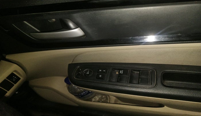 2018 Honda Amaze 1.2L I-VTEC S, Petrol, Manual, 64,273 km, interior