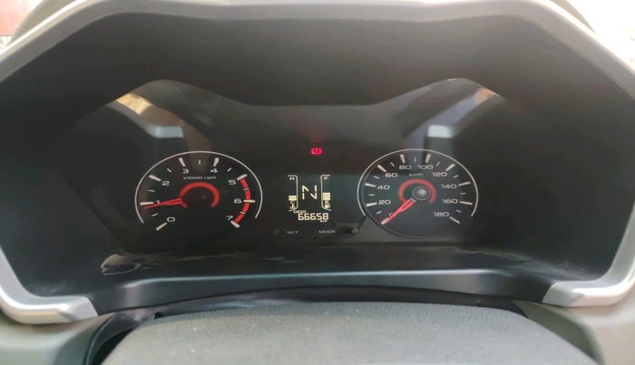 2016 Mahindra Kuv100 K8 6 STR, Petrol, Manual, 66,658 km, interior