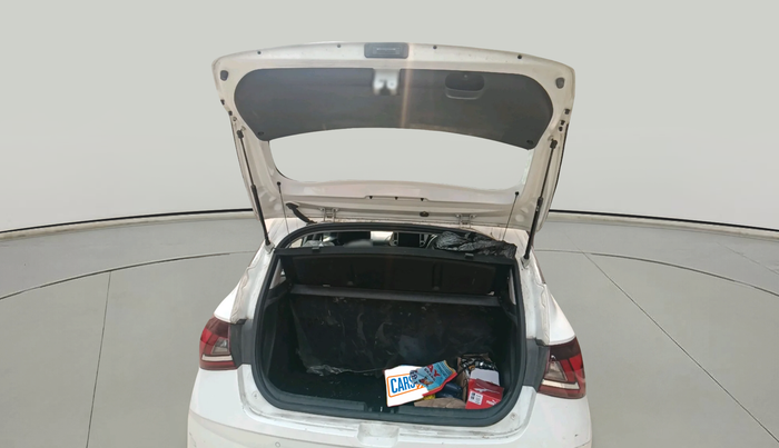 2022 Hyundai NEW I20 SPORTZ 1.2 AT, Petrol, Automatic, 55,668 km, exterior