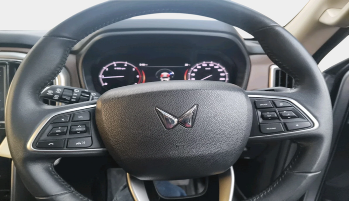 2023 Mahindra SCORPIO-N Z8 L DIESEL AT 4WD 7 STR, Diesel, Automatic, 22,303 km, interior