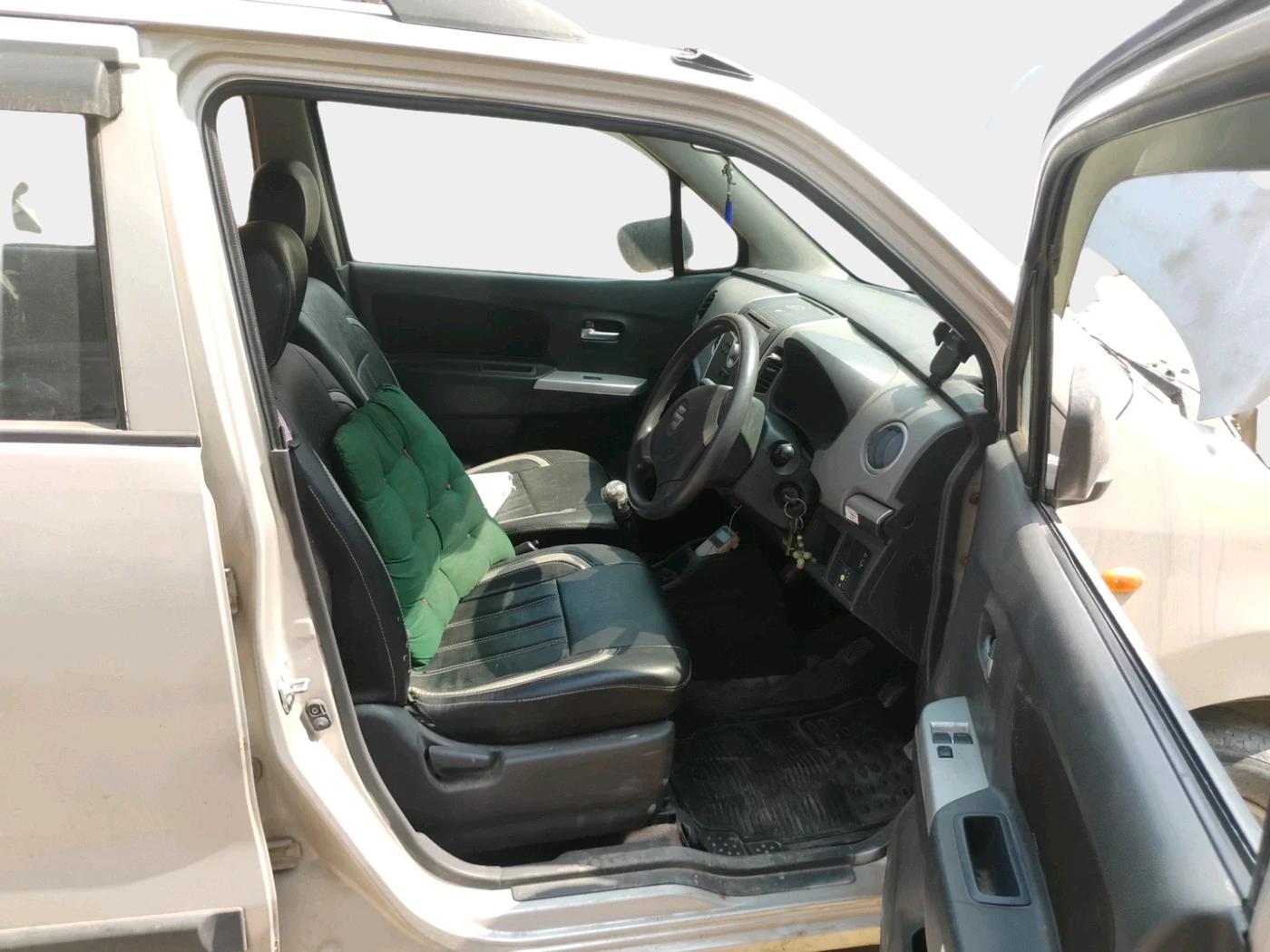 2012 Maruti Wagon R 1.0 LXI CNG, CNG, Manual, 41,885 km, interior