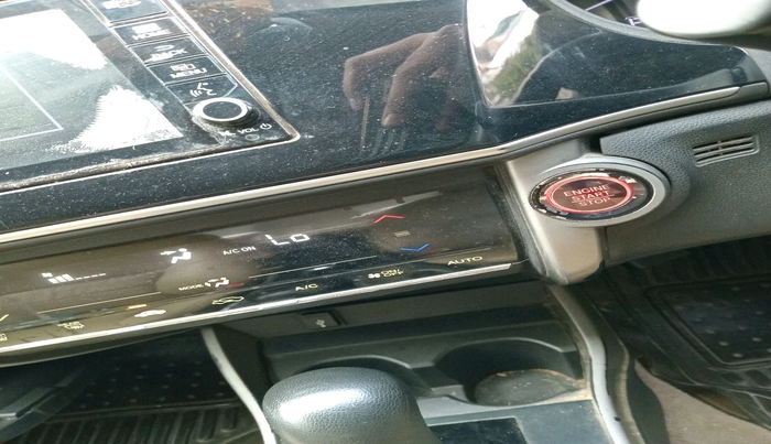 2017 Honda City 1.5L I-VTE V CVT, Petrol, Automatic, 1,22,954 km, interior