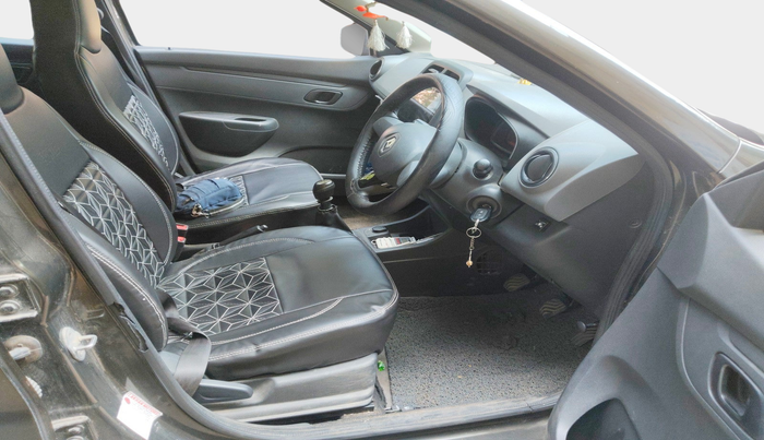 2016 Renault Kwid RXT 0.8, Petrol, Manual, 22,165 km, interior