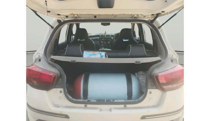 2018 Mahindra Kuv100 K2 TRIP CNG, CNG, Manual, 1,00,397 km, exterior