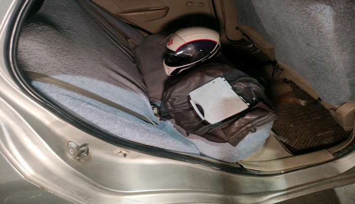 2015 Maruti Swift Dzire LXI, Petrol, Manual, 2,04,990 km, interior