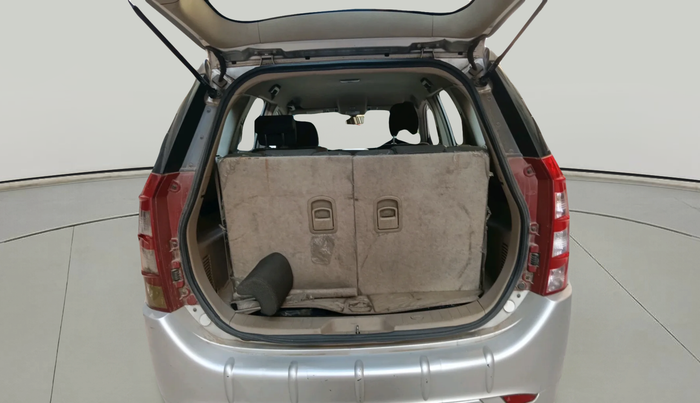 2016 Mahindra XUV500 W4 1.99, Diesel, Manual, 62,255 km, exterior