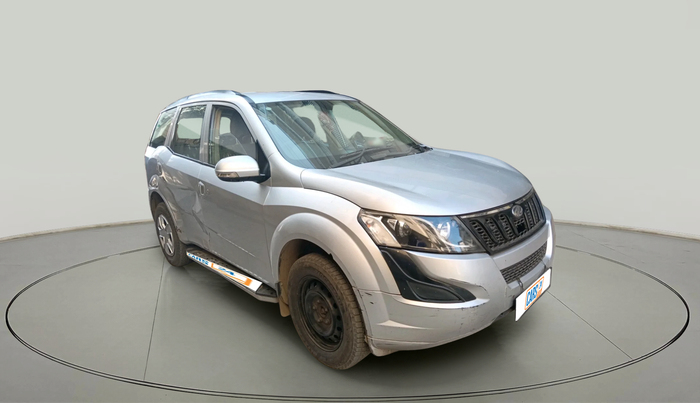 2016 Mahindra XUV500 W4 1.99, Diesel, Manual, 62,255 km, exterior