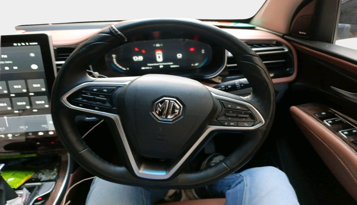 2024 MG HECTOR PLUS SHARP PRO 1.5 PETROL TURBO CVT 7 STR, Petrol, Automatic, 24,821 km, interior