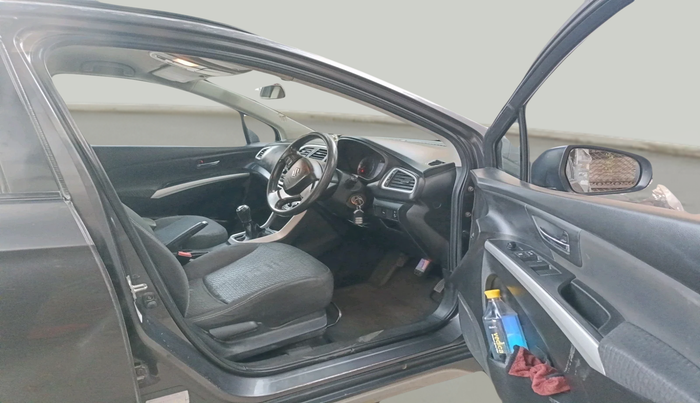 2016 Maruti S Cross DELTA 1.3, Diesel, Manual, 98,663 km, interior