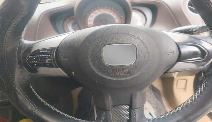 2014 Honda Brio VX MT, Petrol, Manual, 99,571 km, interior