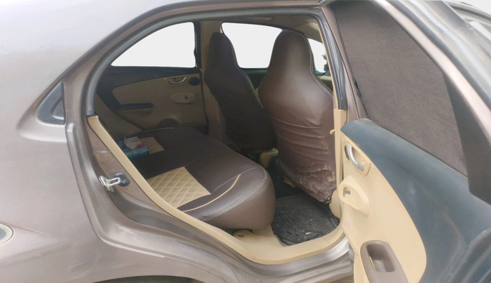 2014 Honda Brio VX MT, Petrol, Manual, 99,571 km, interior