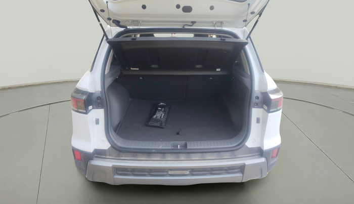 2025 Hyundai Creta SX TECH 1.5 PETROL, Petrol, Manual, 5,319 km, exterior