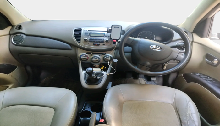 2011 Hyundai i10 MAGNA 1.2, Petrol, Manual, 62,902 km, interior